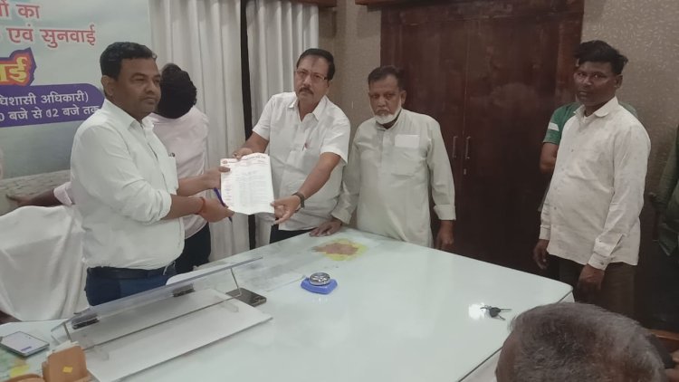 नगर पालिका कर्मचारी संघ ने 8 सूत्रीय मांगों को लेकर अधिशासी अधिकारी को सौंपा ज्ञापन