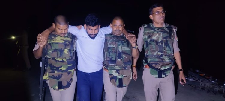 नेपाल भाग रहा 25 हजार का इनामी बदमाश मुठभेड़ में गिरफ्तार,पैर में लगी गोली