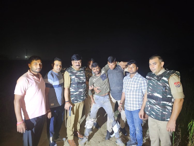 बलिया : शिक्षक हत्याकांड में आरोपित पचास हजार के इनामी बदमाश को पुलिस ने मुठभेड़ में दबोचा