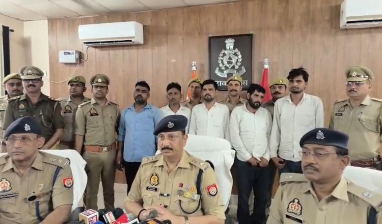 नकली नोट और हथियार के साथ 5 आराेपित गिरफ्तार