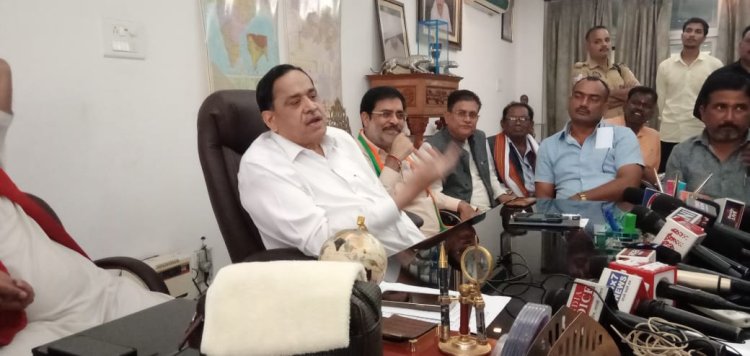 जनता से वोट देने का अधिकार भी छीना जा रहा है: नसीमुद्दीन सिद्दीकी