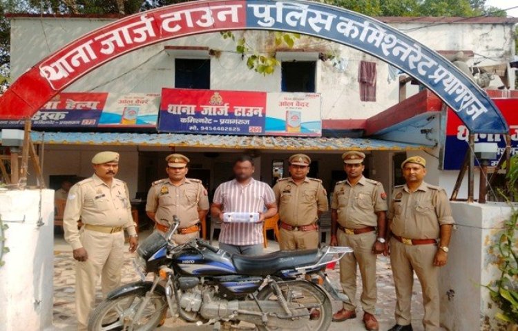 लाखों की चोरी का खुलासा, एक गिरफ्तार और घटना में प्रयुक्त मोटर साइकिल बरामद