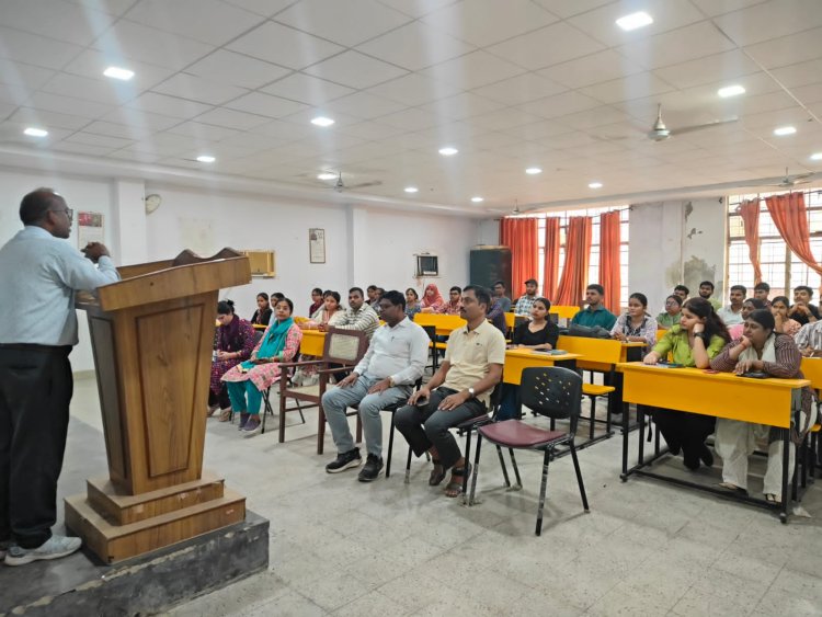 कृषि के विकास में सूक्ष्म जीवों का है महत्वपूर्ण योगदान : प्रो आदेश कुमार