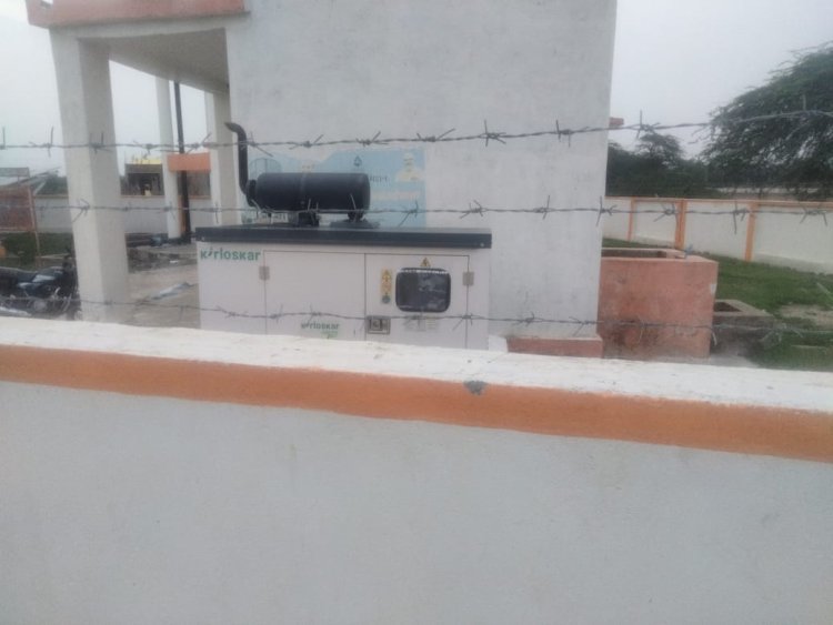 जल जीवन मिशन की टंकियां बनीं सफेद हाथी, चार दिनों से ठप जलापूर्ति से ग्रामीण परेशान