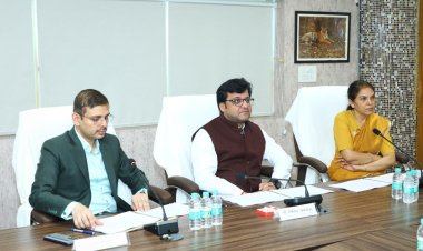 आबकारी राजस्व लक्ष्य को प्राप्त न करने पर अधिकारियों के विरूद्ध होगी कार्रवाई : नितिन अग्रवाल