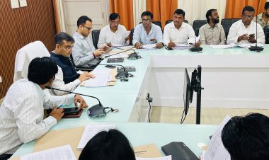 सभी दल बूथ लेवल एजेंटों की सूची जिला निर्वाचन कार्यालय को उपलब्ध कराएं: जिलाधिकारी