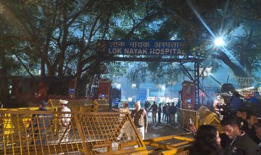 लाल किला कार विस्फोट के घायलों से मिलीं मुख्यमंत्री रेखा गुप्ता