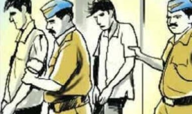 धोखाधड़ी के मामले में फरार चल रहे 50 हजार के इनामी को यूपी एसटीएफ ने पकड़ा