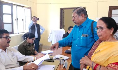 सम्पूर्ण समाधान दिवस पर पहुंचे 56 फरियादियों में से दो को मिला न्याय