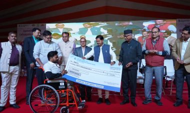 दिव्य कला मेले में दिव्यांग जनाें काे ₹1.76 करोड़ का ऋण स्वीकृत : बीएल वर्मा केंद्रीय सामाजिक न्याय राज्य मंत्री