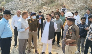 सोनभद्र खनन हादसा: अंतिम शव मिलने तक जारी रहेगा रेस्क्यू ऑपरेशन, प्रभारी मंत्री रविंद्र जायसवाल ने लिया जायजा