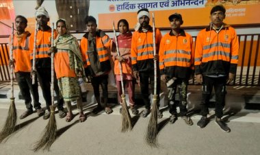 राम मंदिर के ध्वजारोहण समारोह को सफल बनाने में सफाई कर्मी और सेवादार निभा रहें अहम भूमिका