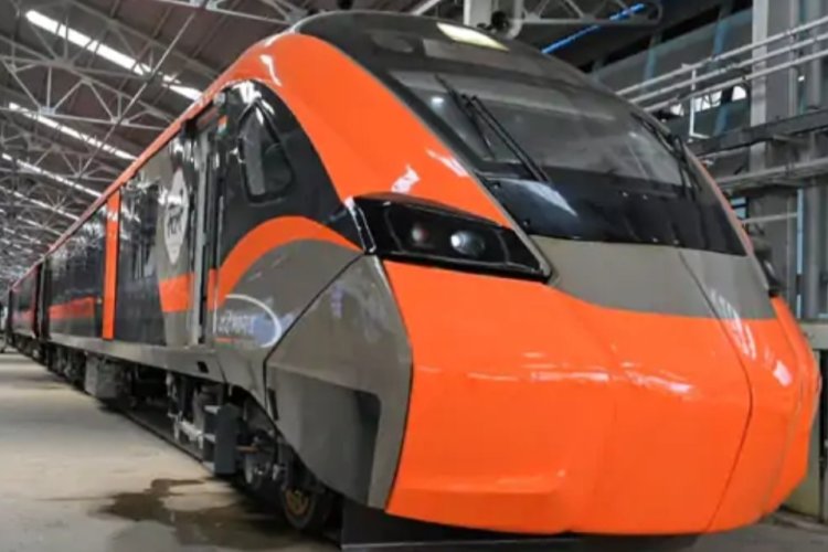 देश की पहली ‘स्लीपर वंदे भारत ट्रेन’ 130 की रफ्तार से गुजरात में दौड़ी