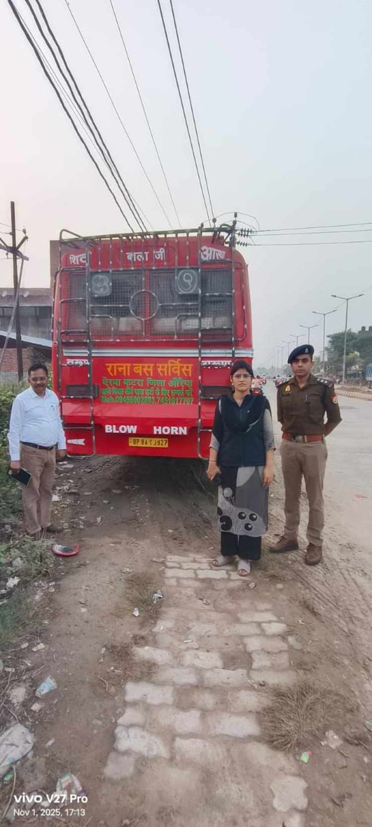 यातायात माह : बिधूना में चला विशेष अभियान, नौ बसें निरुद्ध, सात का चालान