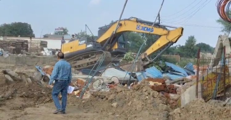 आरोप : लेखपाल की गलत रिपोर्ट का दंश भोग रहे रिटायर्ड मेजर