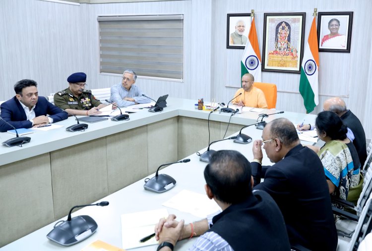 प्रत्येक श्रद्धालु की सुविधा और सुरक्षा सरकार की सर्वोच्च प्राथमिकता : मुख्यमंत्री योगी
