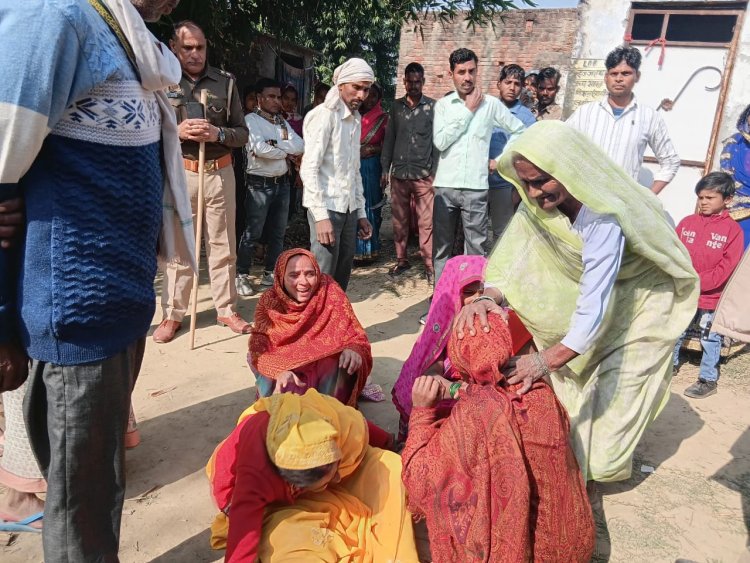 शाहजहांपुर: घर के पास जली हालत में बुजुर्ग का शव मिला