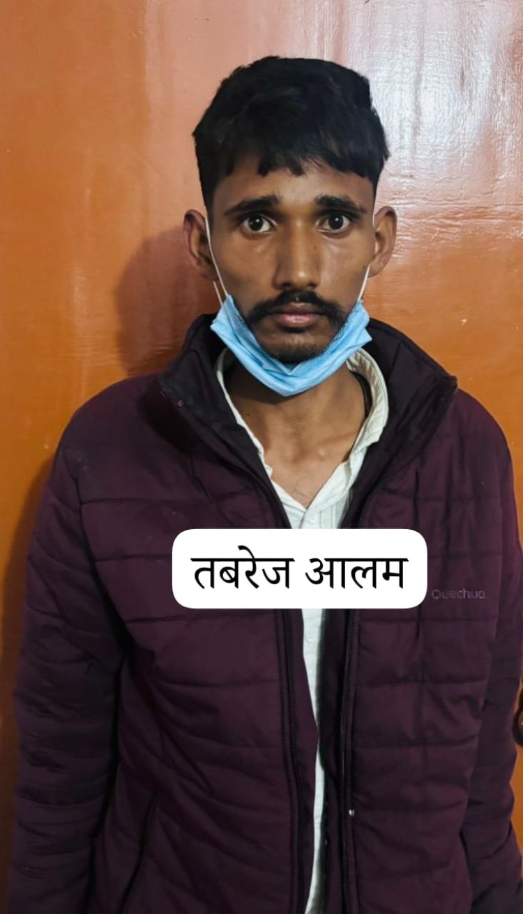 उप्र एसटीएफ के हत्थे चढ़ा पचास हजार का ईनामी