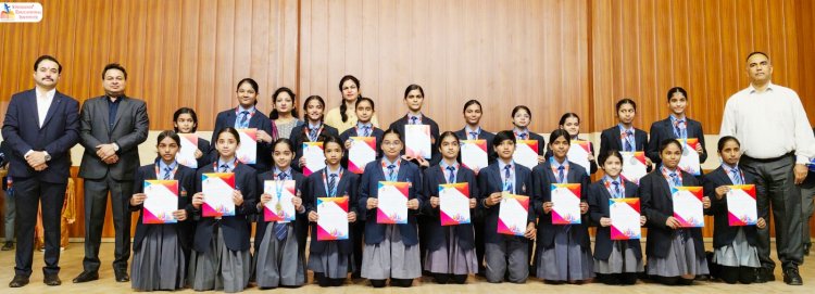 सीतापुर-इंटर हाउस प्रतियोगिताओं के विजेता हुए सम्मानित