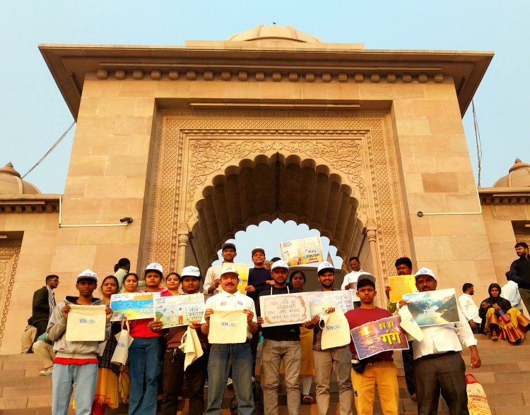 काशी विश्वनाथ धाम के गंगा द्वार पर गूंजा 'स्वच्छता ही सेवा है', सफाई ही गंगा की सच्ची पूजा