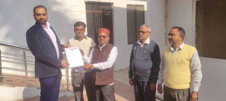 वरिष्ठ नागरिक पेन्शनर्स सेवा संस्थान ने मुख्यमंत्री को संबोधित ज्ञापन सौंपा