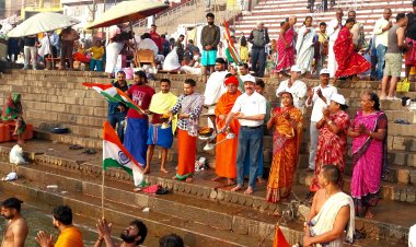 वाराणसी : काशी तमिल सांझा संस्कृति की प्रगाढ़ता के लिए उतारी मां गंगा की आरती
