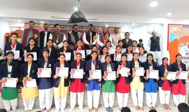 परम्पराओं के पुनर्जागरण में ‘लोरी’ का प्रथम स्थान : बांके बिहारी पाण्डेय