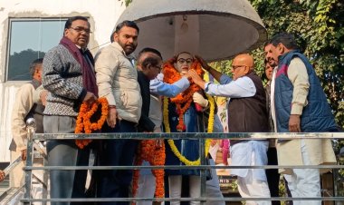 बाबा साहेब के बनाए संविधान को कमजोर करने की साजिश रच रही भाजपा : अजय राय