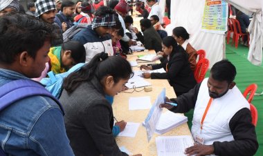 काशी सांसद रोजगार महाकुम्भ-2025 में 8,054 युवाओं को रोजगार