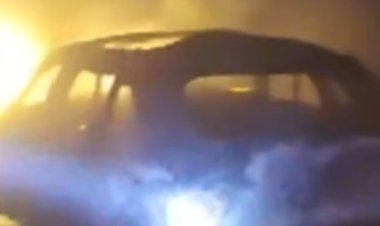 मथुरा में यमुना एक्सप्रेस-वे पर हादसा, सात बसों और तीन कारों में लगी आग, छह यात्रियों की मौत और 25 झुलसे