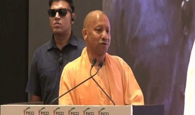 मथुरा सड़क हादसा : मृतकों के परिजनों को 2-2 लाख रुपए का मुआवजा देगी योगी सरकार