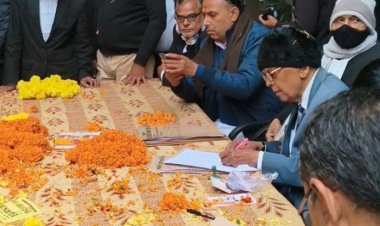 मीरजापुर : बार चुनाव में सरगर्मी तेज, अध्यक्ष पद पर त्रिकोणीय मुकाबले के आसार