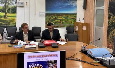 सड़क हादसों को रोकने के लिए तालमेल बनाकर करें प्रभावी नियंत्रण : मंडलायुक्त
