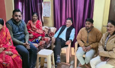 जगदलपुर : प्रधानमंत्री के मन की बात' का 129वें संस्करण काे प्रतापदेव वार्ड में सामूहिक रूप से सुना गया