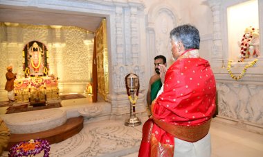 आंध्र प्रदेश के मुख्यमंत्री  चंद्रबाबू नायडू ने अयोध्या में किए श्रीरामलला के दर्शन