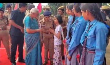 राज्यपाल ने 26वीं वाहिनी पीएसी परेड ग्राउंड का किया निरीक्षण, प्रशिक्षुओं ने किया योग व फुल ड्रिल प्रदर्शन