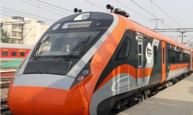 टाटा नगर रेलखंड की छह ट्रेनें रद्द, 23 ट्रेन के संचालन में बदलाव