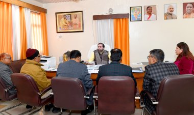 खाद्य एवं रसद विभाग की विभागीय समीक्षा बैठक, अन्नपूर्णा भवनों के बाबत दिए निर्देश