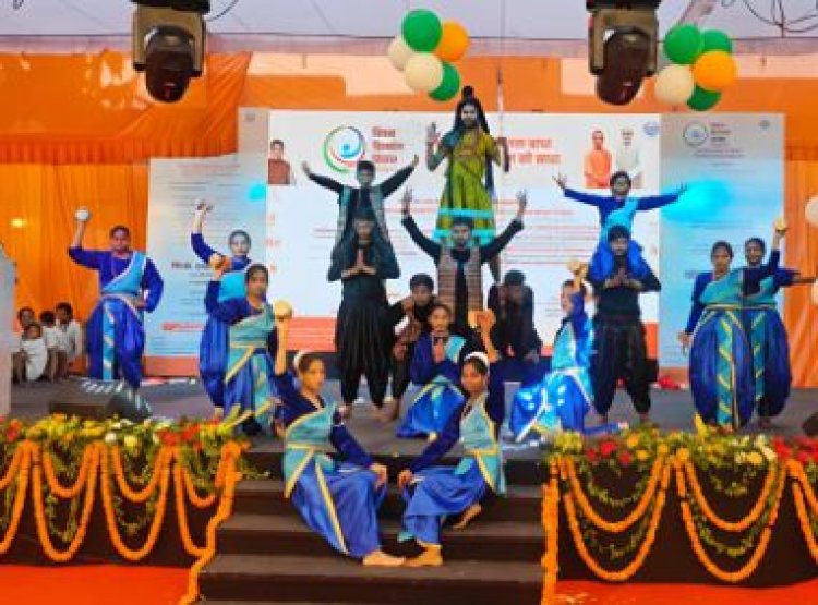 दिव्यांग कलाकारों ने सांस्कृतिक कार्यक्रमों में बांधा समां