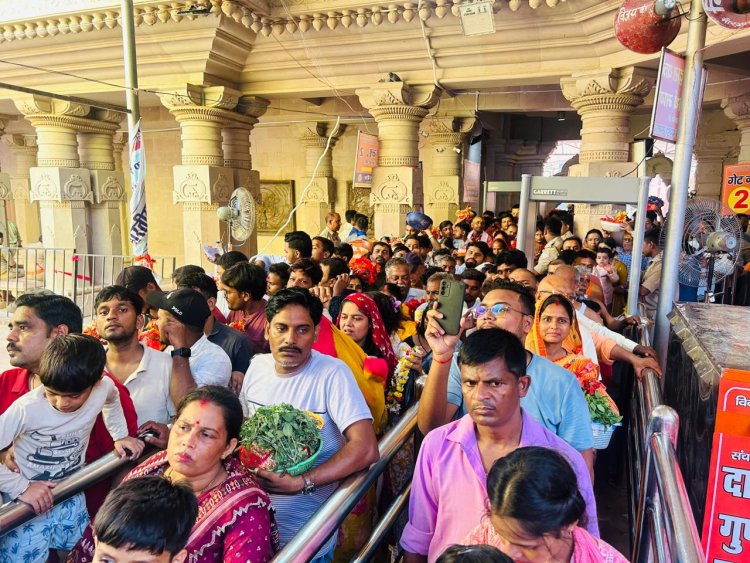 विंध्यवासिनी मंदिर में दो परिवारों के बीच झड़प, वीडियो सोशल मीडिया पर वायरल