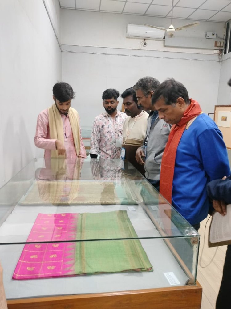काशी तमिल संगमम—4: तमिल मेहमानों ने बीएचयू के भारत कला भवन को देखा