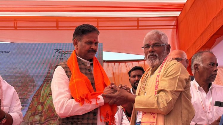 प्रधानमंत्री ने भारत की विभिन्न संस्कृतियों को एक माला में पिरोने का काम किया : महापौर