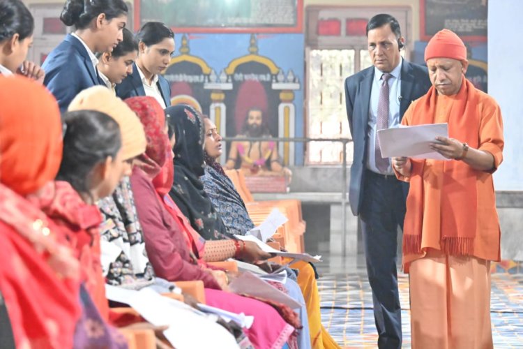 जरूरतमंद के लिए आवास, बीमार के उपचार की करेंगे व्यवस्था : मुख्यमंत्री योगी