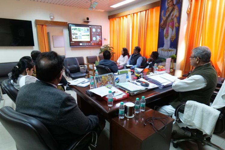 योगी सरकार ने दिया बरेली को नगर वन का तोहफा, वन मंत्री ने पाॅवर पाइंट प्रजेंटेशन देख कर लेआउट पर की चर्चा