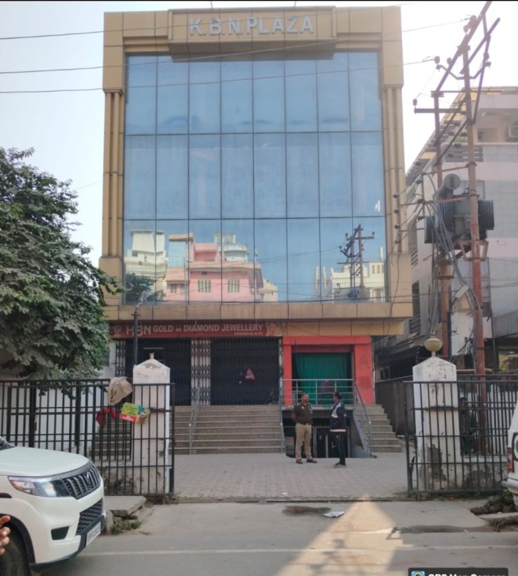 उप्र के कोडीन युक्त कफ सिरप माफिया की 30 करोड़ की अवैध संपत्ति कुर्क करने का आदेश जारी