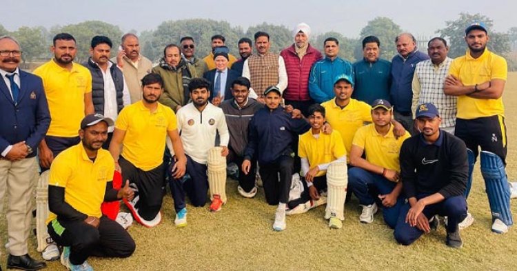 महापौर कप क्रिकेट प्रतियोगिता में फाफामऊ चैम्पियन