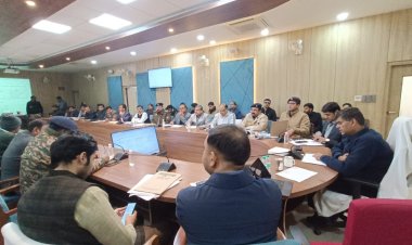 गोरखपुर महोत्सव 2026 की तैयारियों की समीक्षा, समय से सभी व्यवस्थाएं पूर्ण करने के निर्देश