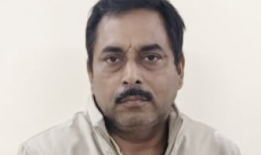 चित्रकूट में सीओ चकबंदी को विजिलेंस टीम झांसी ने डेढ़ लाख रिश्वत लेते किया गिरफ्तार