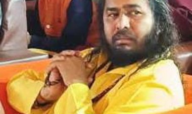 स्वामी अविमुक्तेश्वरानंद धर्म और विकास विरोधी, हर जगह डालते हैं बाधा: जगतगुरू सतुआ बाबा