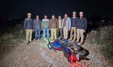 पुलिस मुठभेड़ में गोली लगने से दो बदमाश घायल